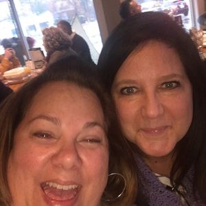 Meet your Posher, Dennise